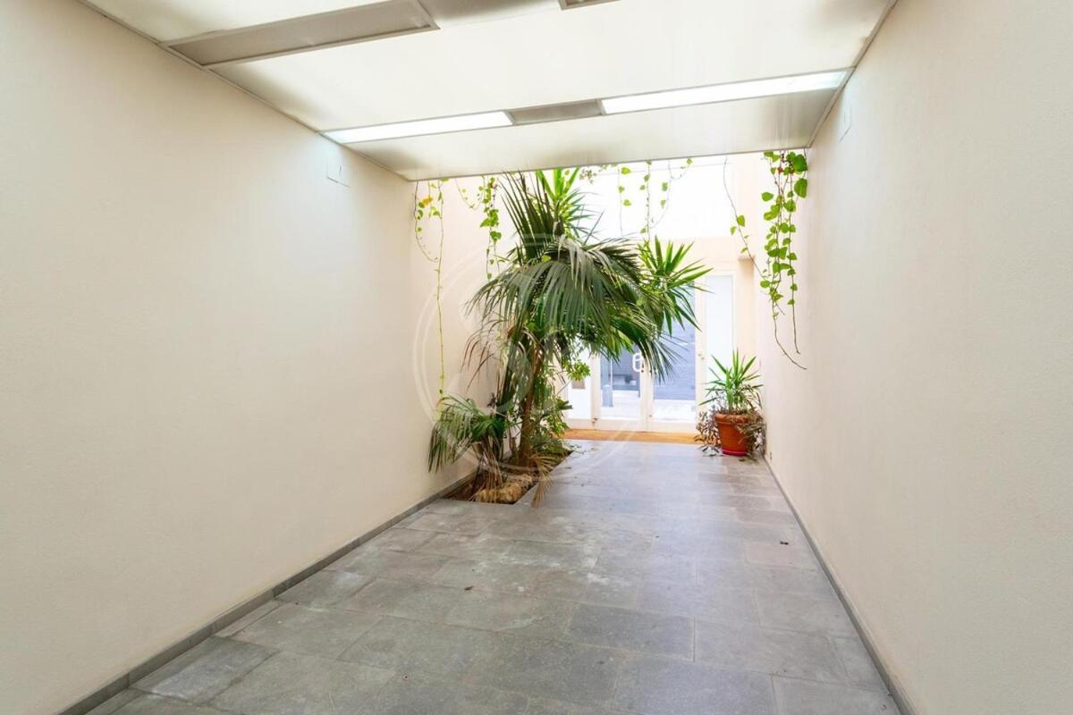 En Lab Apartment *